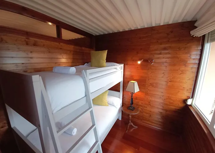 Bed And Snow Ski Zona Media